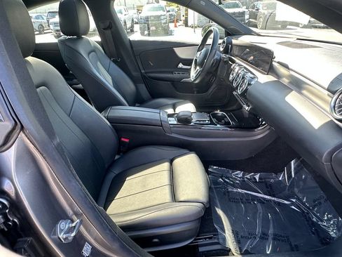 Used 2023 Mercedes-Benz CLA 250 image 17