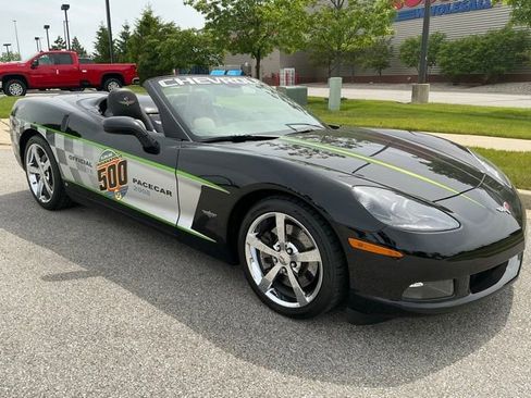 Used 2008 Chevrolet Corvette Convertible w/ Preferred Equipment Group RWD image 2