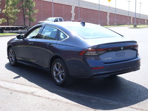 Used 2024 Honda Accord EX image 7