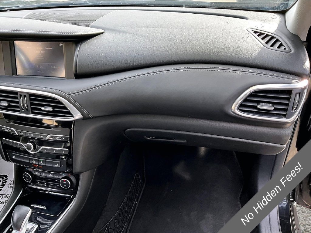 Used 2017 INFINITI QX30 AWD image 14