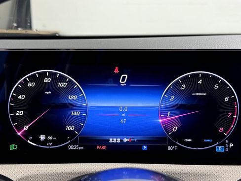 Used 2025 Mercedes-Benz CLA 250 4MATIC image 13