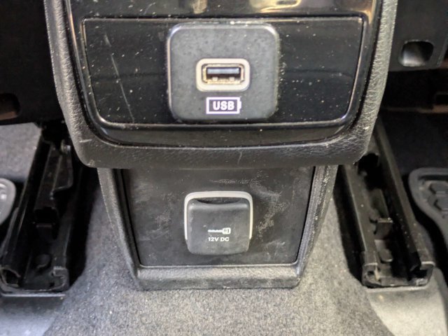 Used 2025 Jeep Compass Trailhawk AWD/4WD image 14