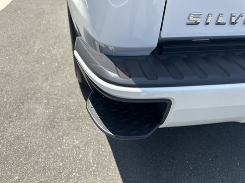 Used 2019 Chevrolet Silverado 1500 LT w/ All Star Edition image 25