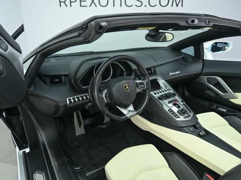 Used 2014 Lamborghini Aventador LP 700-4 AWD/4WD image 32