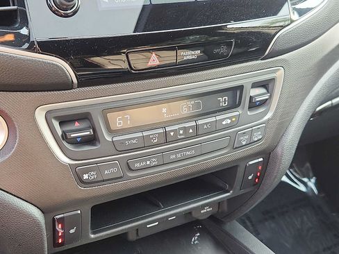 Certified 2024 Honda Passport TrailSport image 15