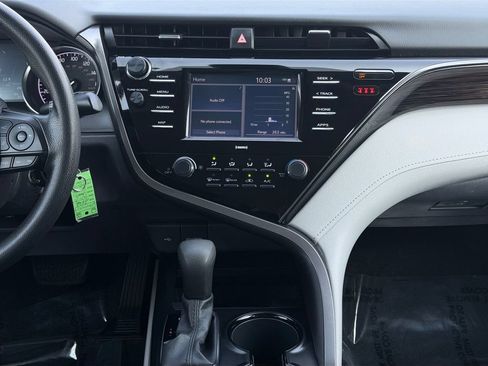 Used 2020 Toyota Camry LE AWD/4WD image 16