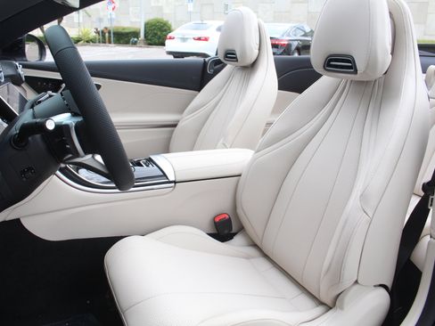 New 2026 Mercedes-Benz CLE 300 4MATIC Cabriolet image 16