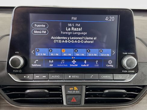 Used 2024 Nissan Altima 2.5 SV image 17