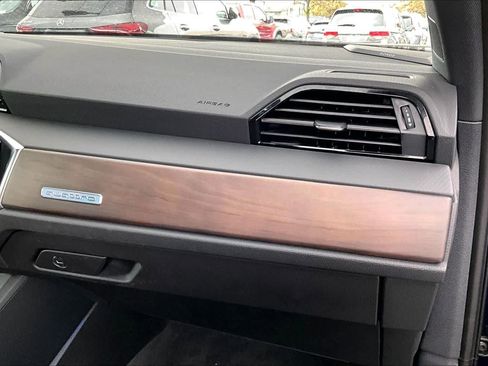 Used 2022 Audi Q3 2.0T Premium Plus image 18