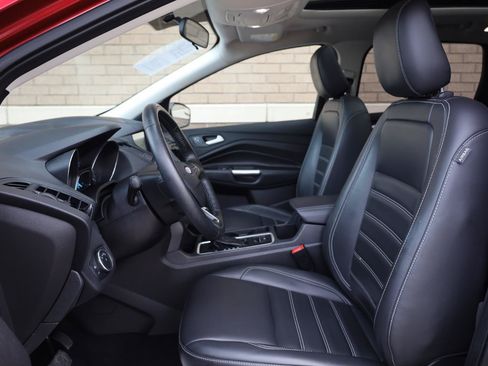 Used 2019 Ford Escape SEL AWD/4WD image 16