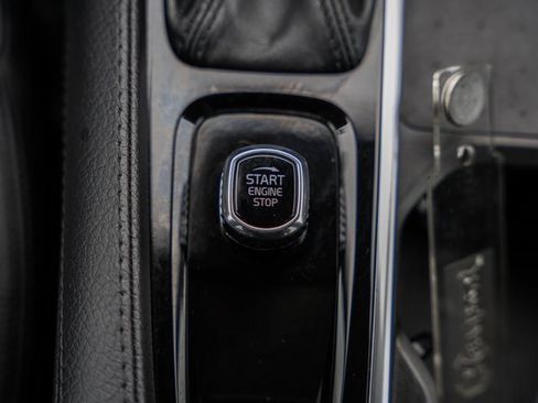 Used 2022 Volvo XC90 T6 Momentum w/ Advanced Package image 27