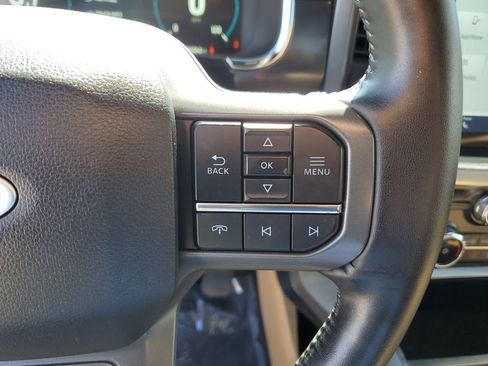 Used 2022 Ford F150 Lariat w/ Max Trailer Tow Package image 20