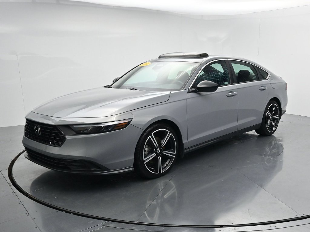 Used 2023 Honda Accord Sport image 4