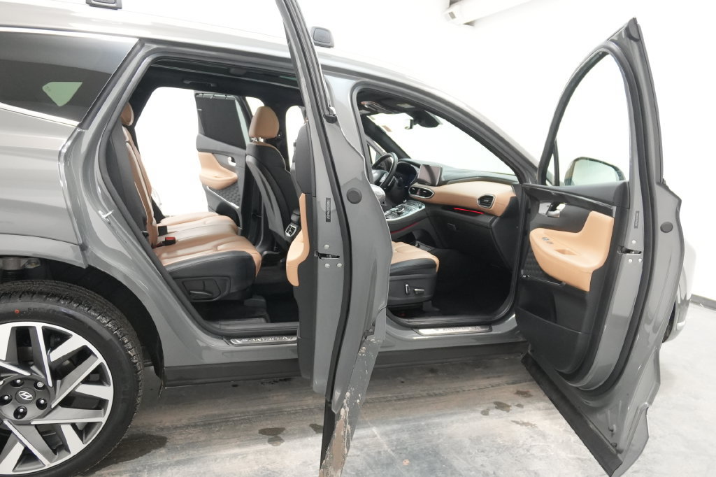 Used 2023 Hyundai Santa Fe Calligraphy AWD/4WD image 41