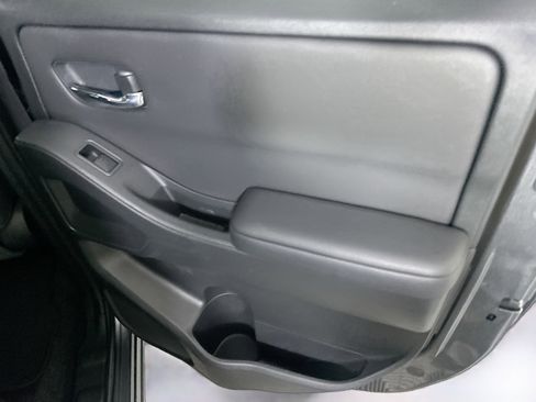 Used 2024 Nissan Frontier SV w/ Technology Package image 27