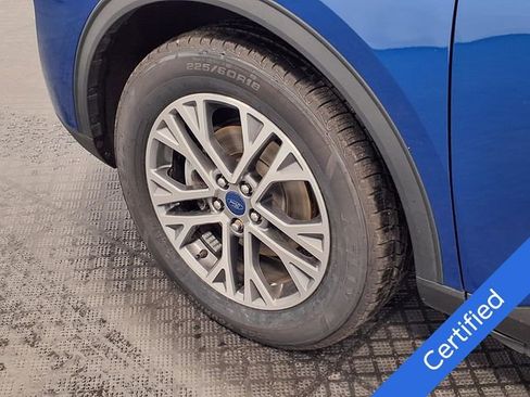 Certified 2022 Ford Escape SEL AWD/4WD image 28