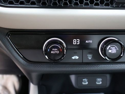 New 2026 Honda HR-V LX image 24