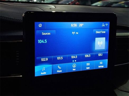 Used 2020 Ford Explorer Platinum image 19