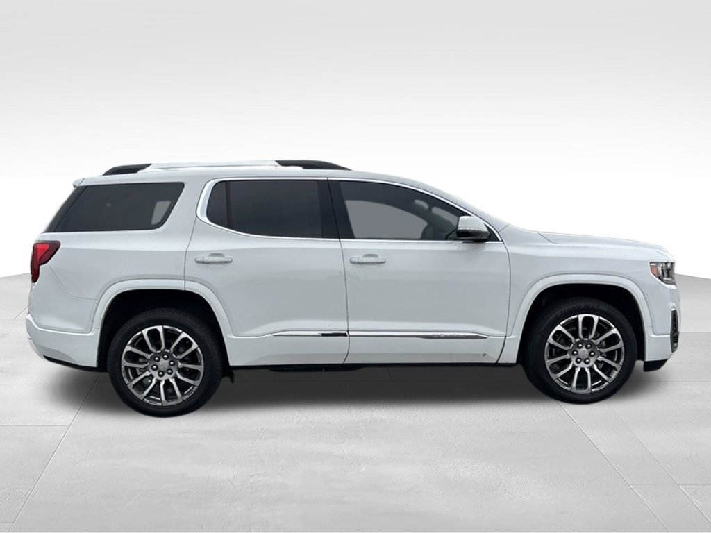 Used 2023 GMC Acadia Denali FWD image 4