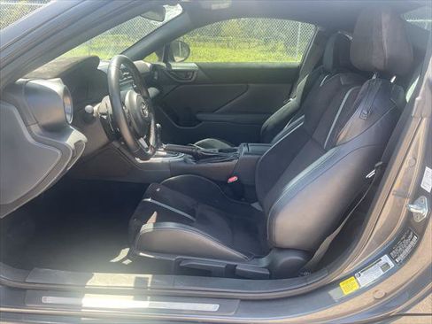 Used 2022 Toyota GR86 Premium RWD image 19