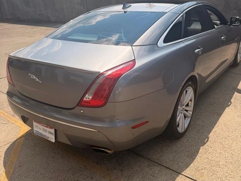 Used 2013 Jaguar XJ L Portfolio RWD image 5