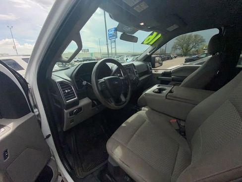 Used 2016 Ford F150 XLT AWD/4WD image 5