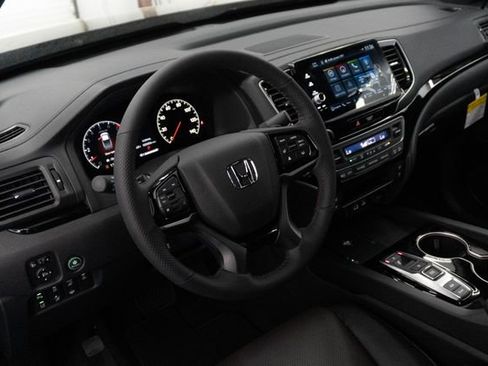 New 2026 Honda Ridgeline Black Edition image 3
