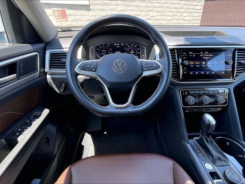 Certified 2023 Volkswagen Atlas SE AWD/4WD image 4
