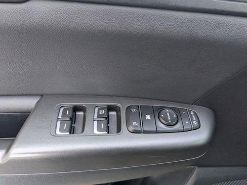 Used 2020 Kia Sportage S image 22