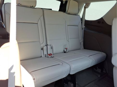 Used 2023 GMC Yukon Denali AWD/4WD image 24