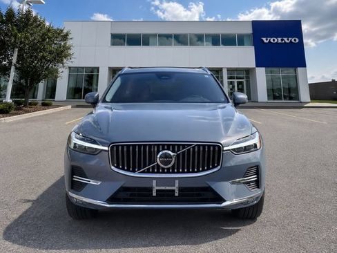 Used 2022 Volvo XC60 B5 Inscription w/ Climate Package AWD/4WD image 2