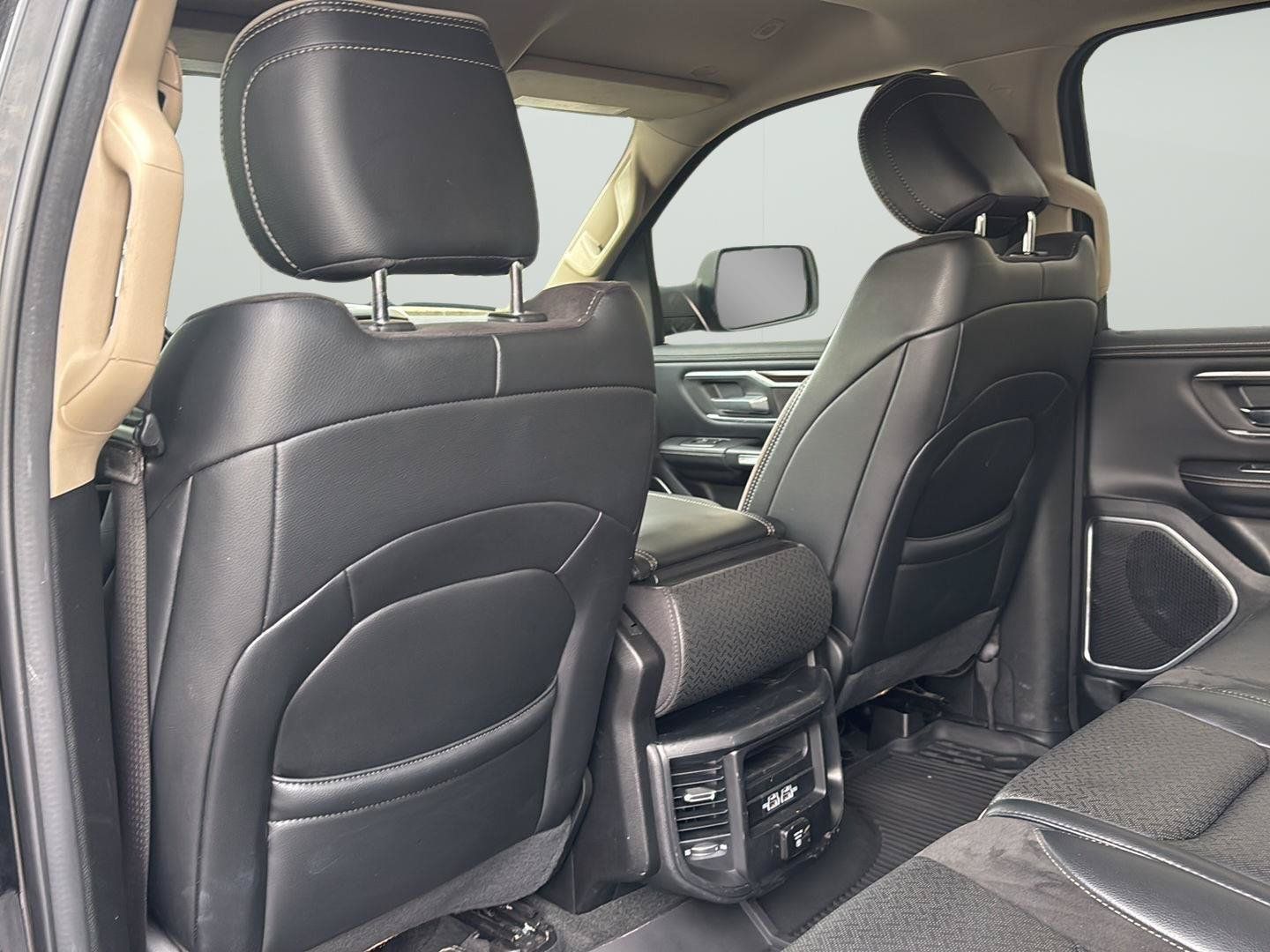 Used 2021 RAM 1500 Laramie AWD/4WD image 29