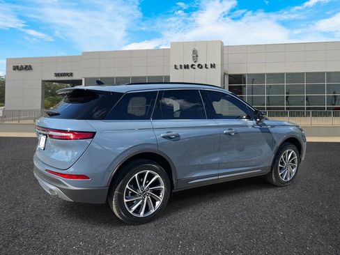 New 2026 Lincoln Corsair Premiere image 3