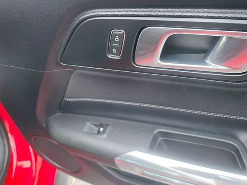 Used 2019 Ford Mustang GT RWD image 24