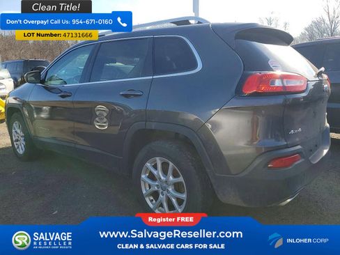 Used 2015 Jeep Cherokee Latitude w/ Comfort/Convenience Group AWD/4WD image 3