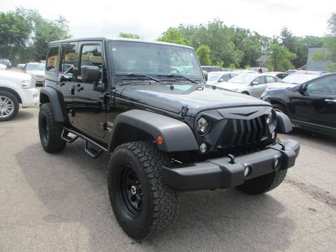 Used 2017 Jeep Wrangler Unlimited Sport w/ Quick Order Package 24S AWD/4WD image 1