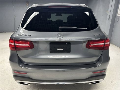 Used 2019 Mercedes-Benz GLC 300 4MATIC w/ AMG Line image 6