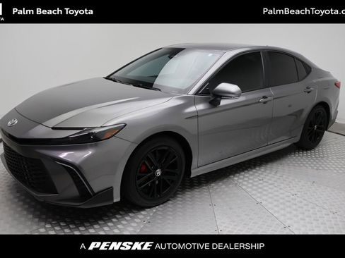 Used 2025 Toyota Camry SE w/ Multimedia Upgrade Package image 1