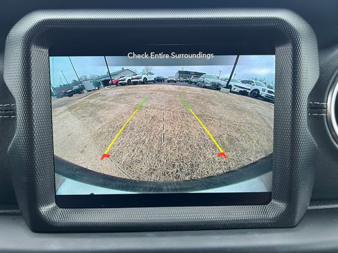 Used 2021 Jeep Wrangler Unlimited Sahara image 18