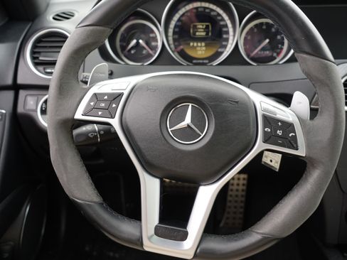 Used 2012 Mercedes-Benz C 63 AMG Sedan image 21