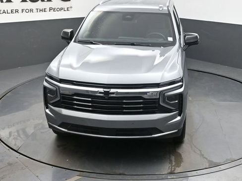 New 2026 Chevrolet Suburban LS w/ LPO, Dark Essentials Package AWD/4WD image 25