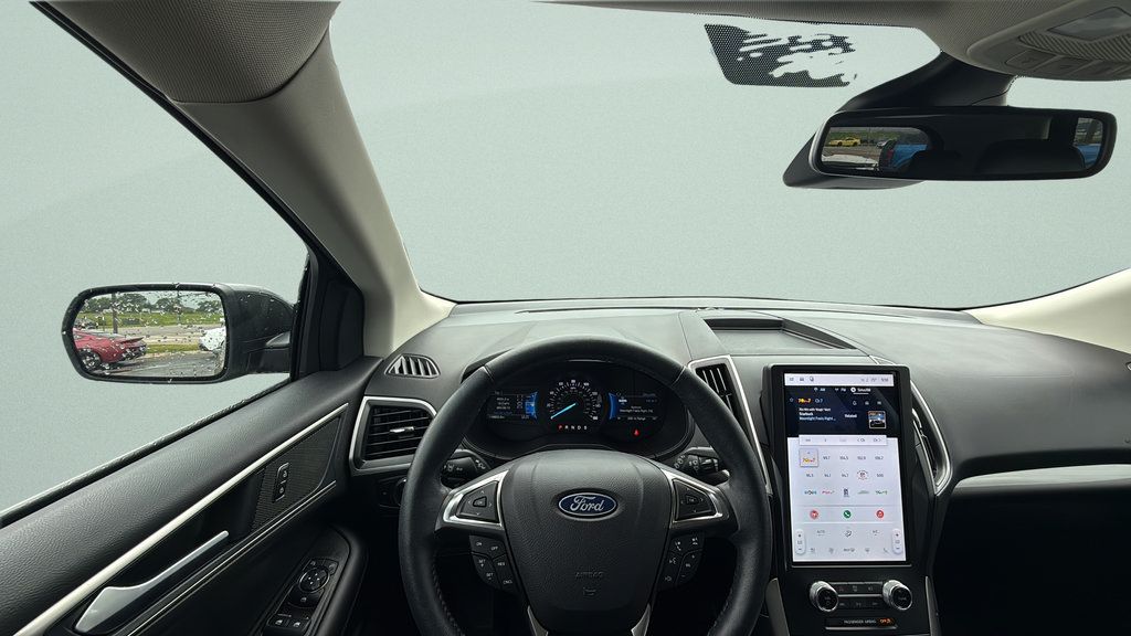 Certified 2024 Ford Edge SEL w/ Convenience Package AWD/4WD image 11