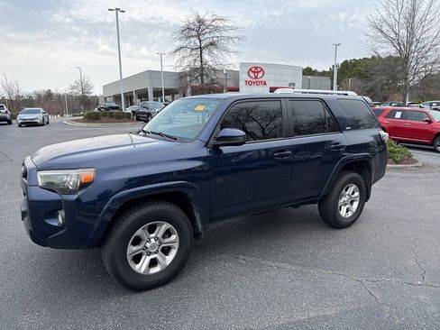 Used 2014 Toyota 4Runner SR5 image 1