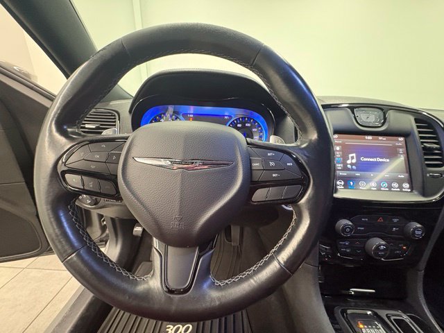 Used 2019 Chrysler 300 S AWD/4WD image 18