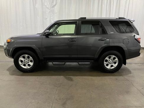 Certified 2023 Toyota 4Runner SR5 Premium w/ Moonroof Package AWD/4WD image 7