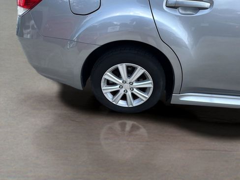 Used 2011 Subaru Legacy 2.5i Premium AWD/4WD image 26