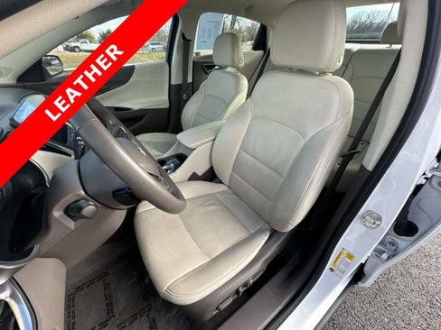 Used 2024 Chevrolet Malibu LT FWD image 11
