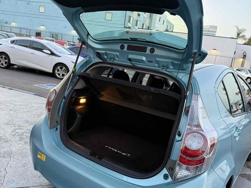 Used 2014 Toyota Prius C Two image 39