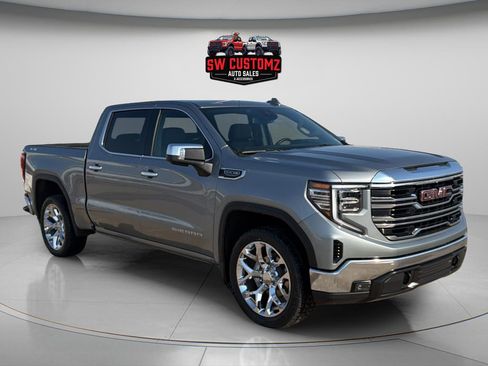 Used 2025 GMC Sierra 1500 SLT image 1