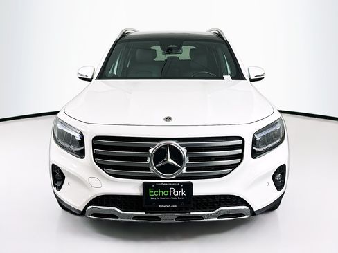 Used 2025 Mercedes-Benz GLB 250 image 2